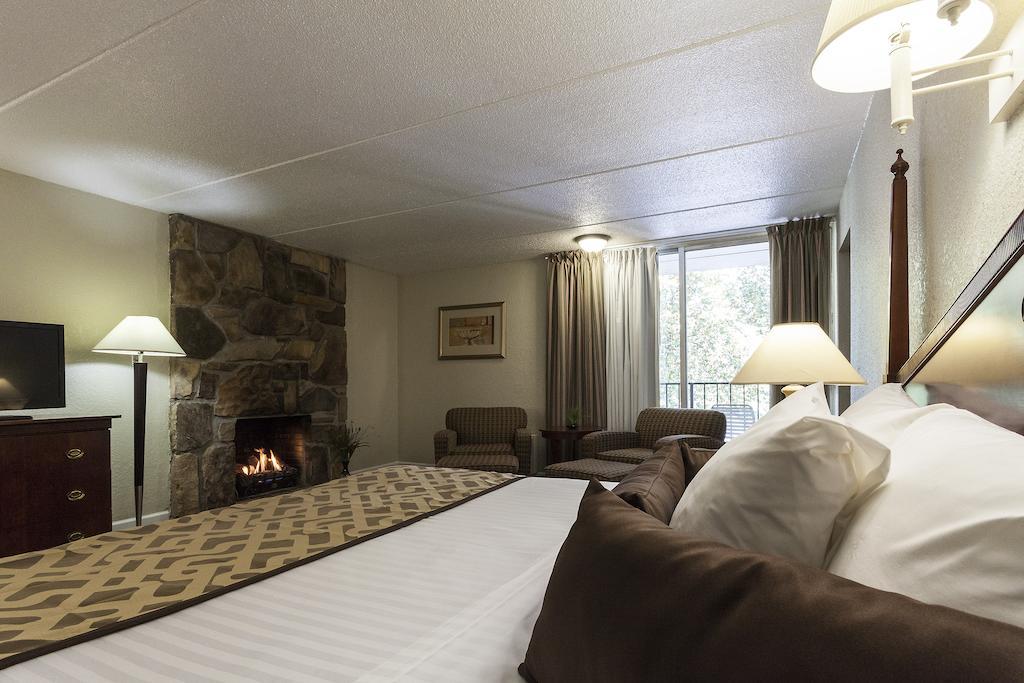 Four Seasons Motor Lodge Gatlinburg Room photo