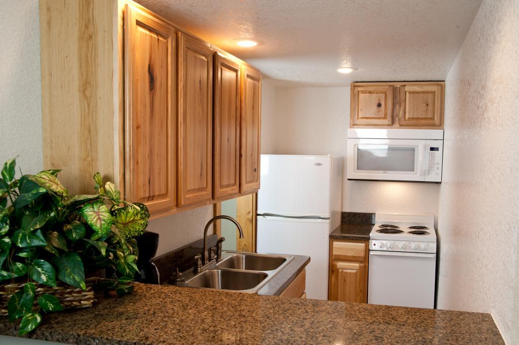 Four Seasons Motor Lodge Gatlinburg Room photo