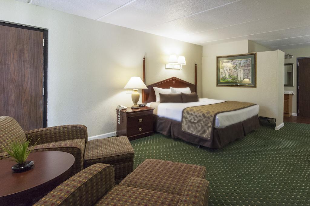 Four Seasons Motor Lodge Gatlinburg Room photo